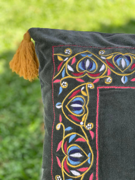 BARDINE PILLOW COVER