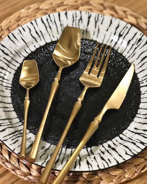 CALISTA GOLD CUTLERY SET
