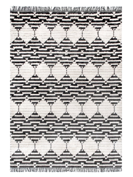 CAMEROON AREA RUG (5.3 x 7.6 feet)