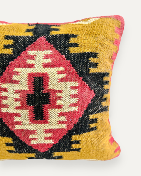 LEONI KILIM PILLOW COVER