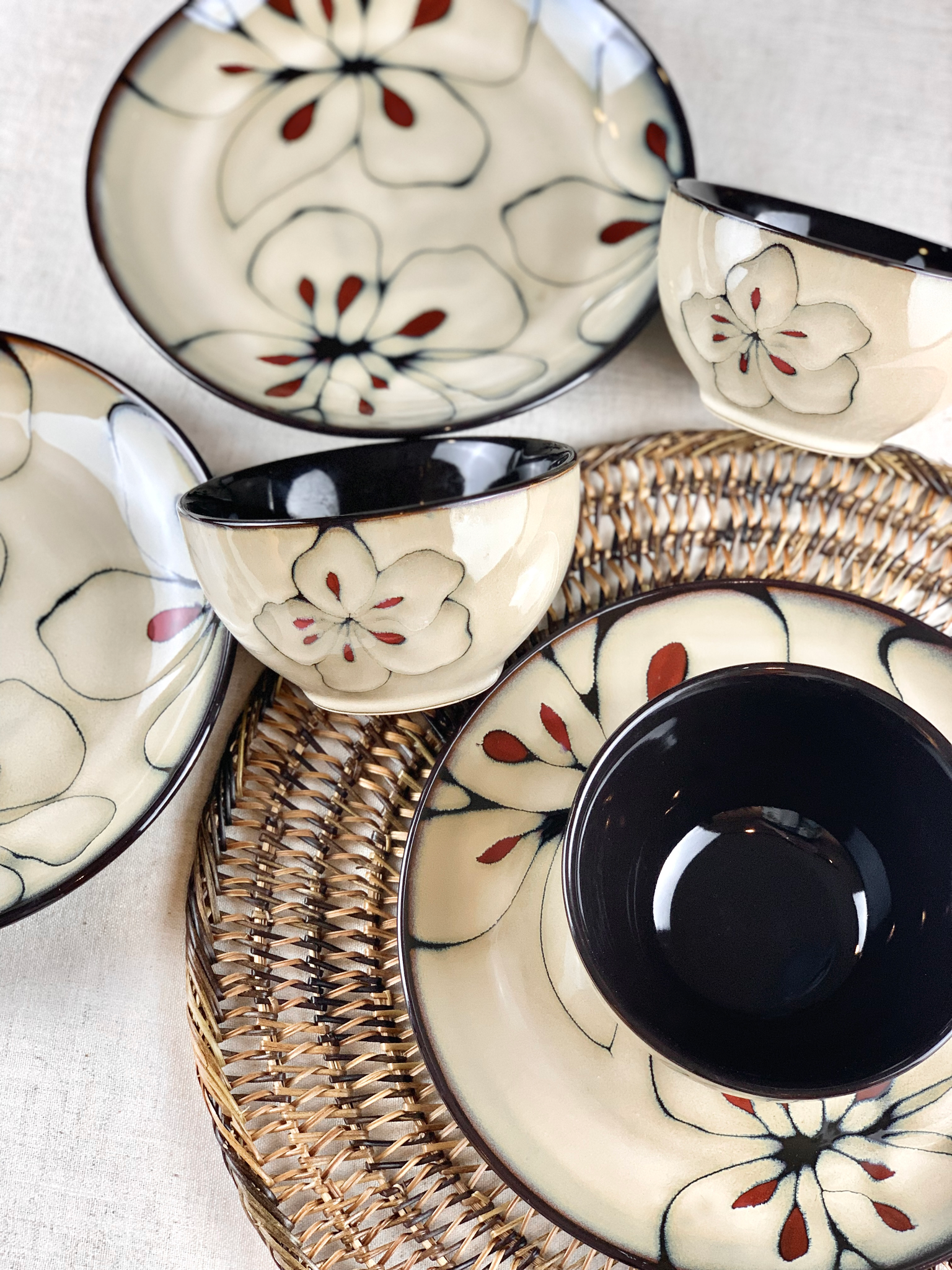 ENJI FLORAL PLATE & BOWL SET - Set of 4