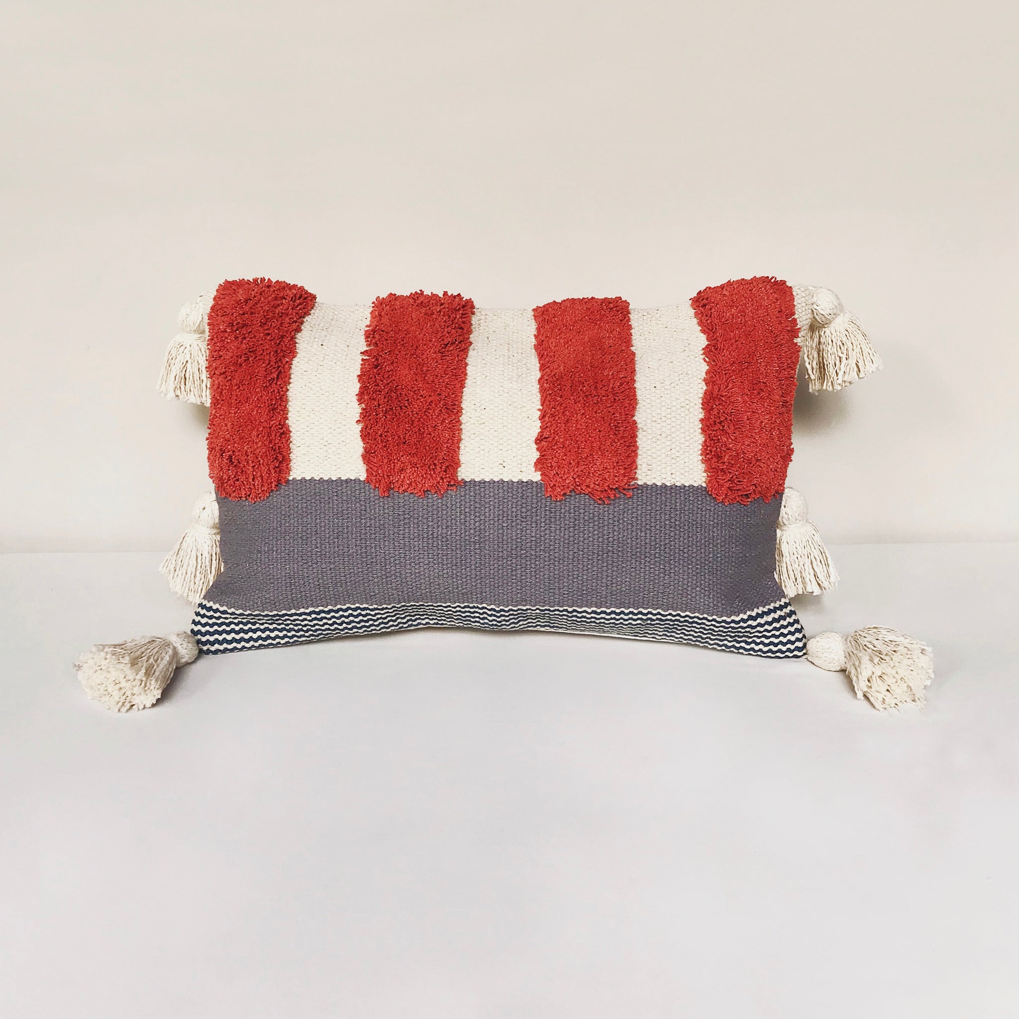 FILIPPA LUMBAR PILLOW