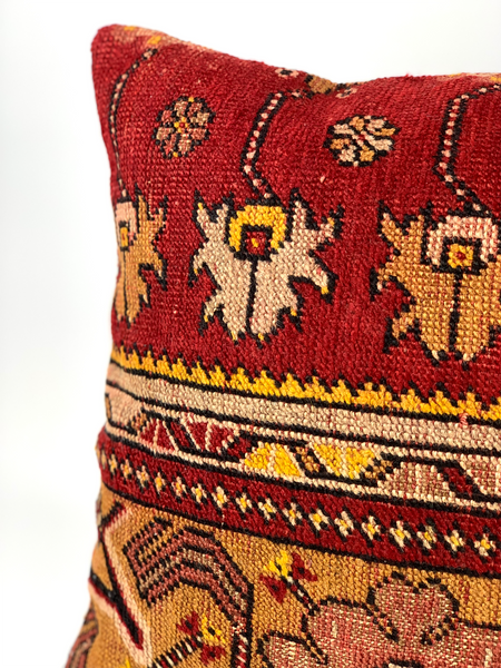 KILIM COLLECTION: PILLOW 01