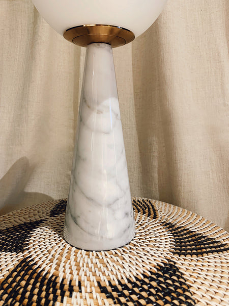 KOSMOS MARBLE CONE LAMP (White)