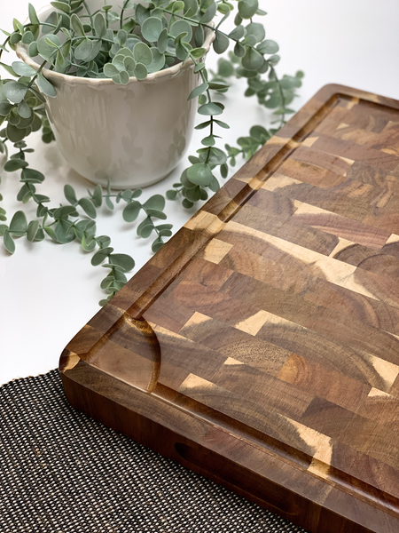 SADHU ACACIA WOODEN CUTTING BOARD