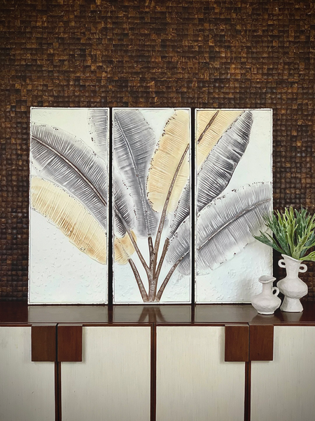 VALDIVIA HAMMERED METAL PANELS (Banana Leaf)